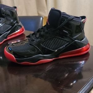 Jordan's (Mars) size 11